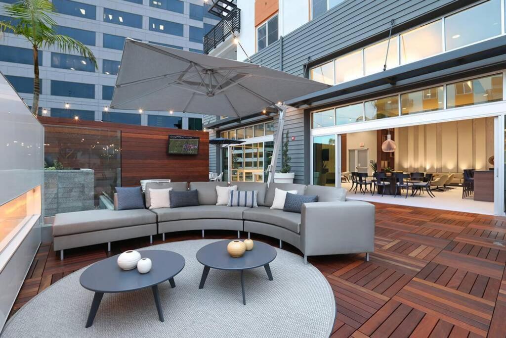 Modern Building -Free Parking - By Choc & St Joseph'S Hospital Apartment Orange Luaran gambar